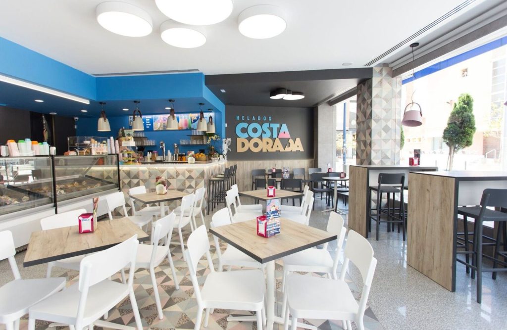 La Plaza Arquitectura - Interiorismo y Diseño en La Jana - Imagen 01